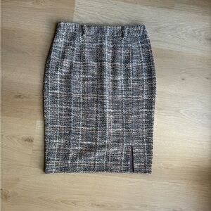 Elegant Tweed Pencil Skirt - Black and Gray